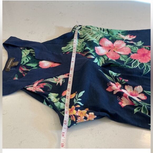 Tommy Bahama Hibiscus Flower Navy Hawalian Built in Bra Cotton Maxi Dress Small - Picture 4 of 7